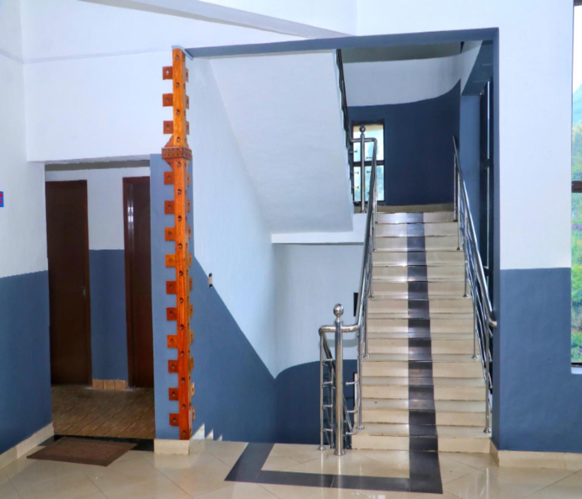 Ac Mist Hotel Мунар Екстериор снимка